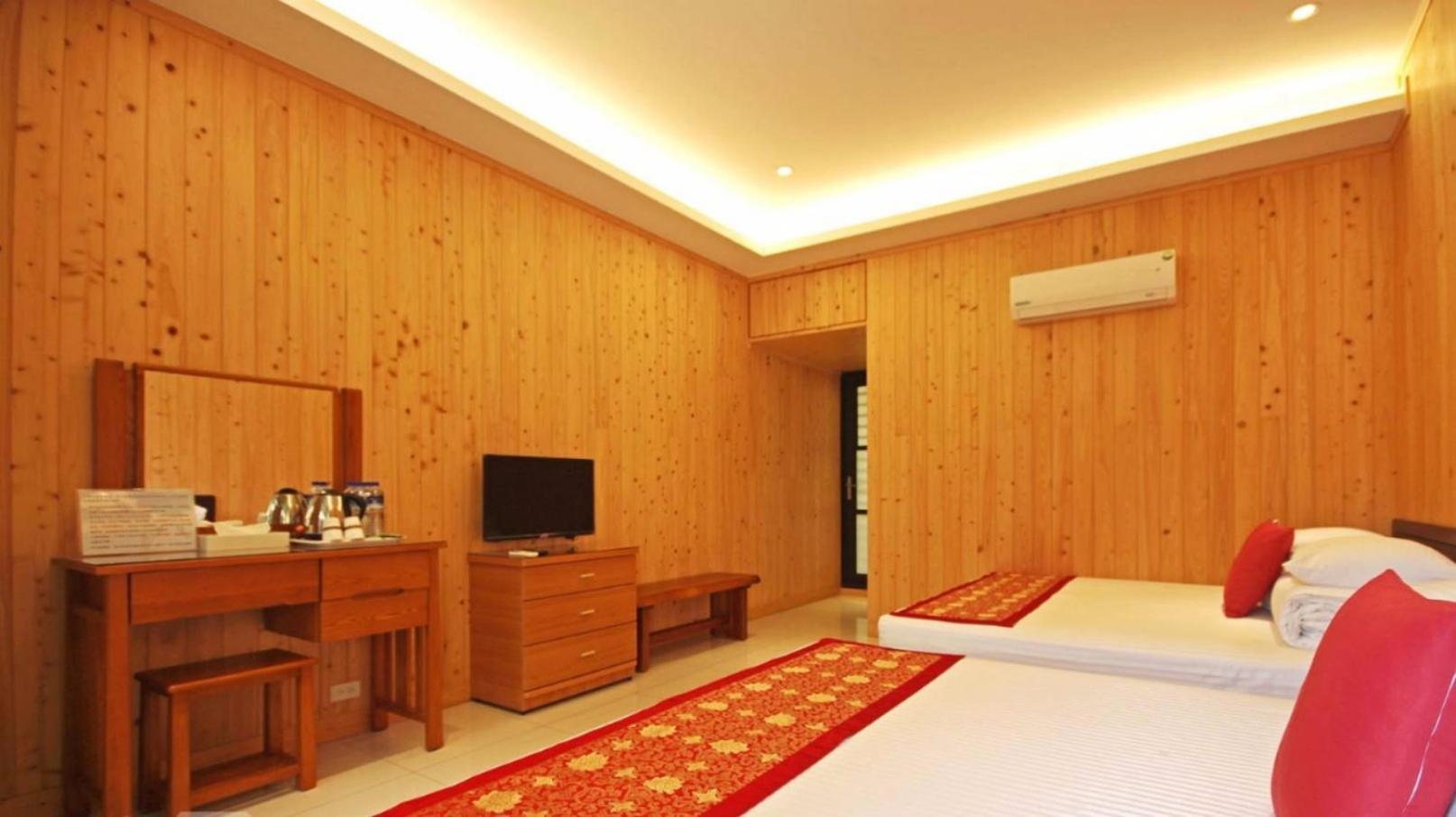 Qian'S Garden Inn Lugu Εξωτερικό φωτογραφία
