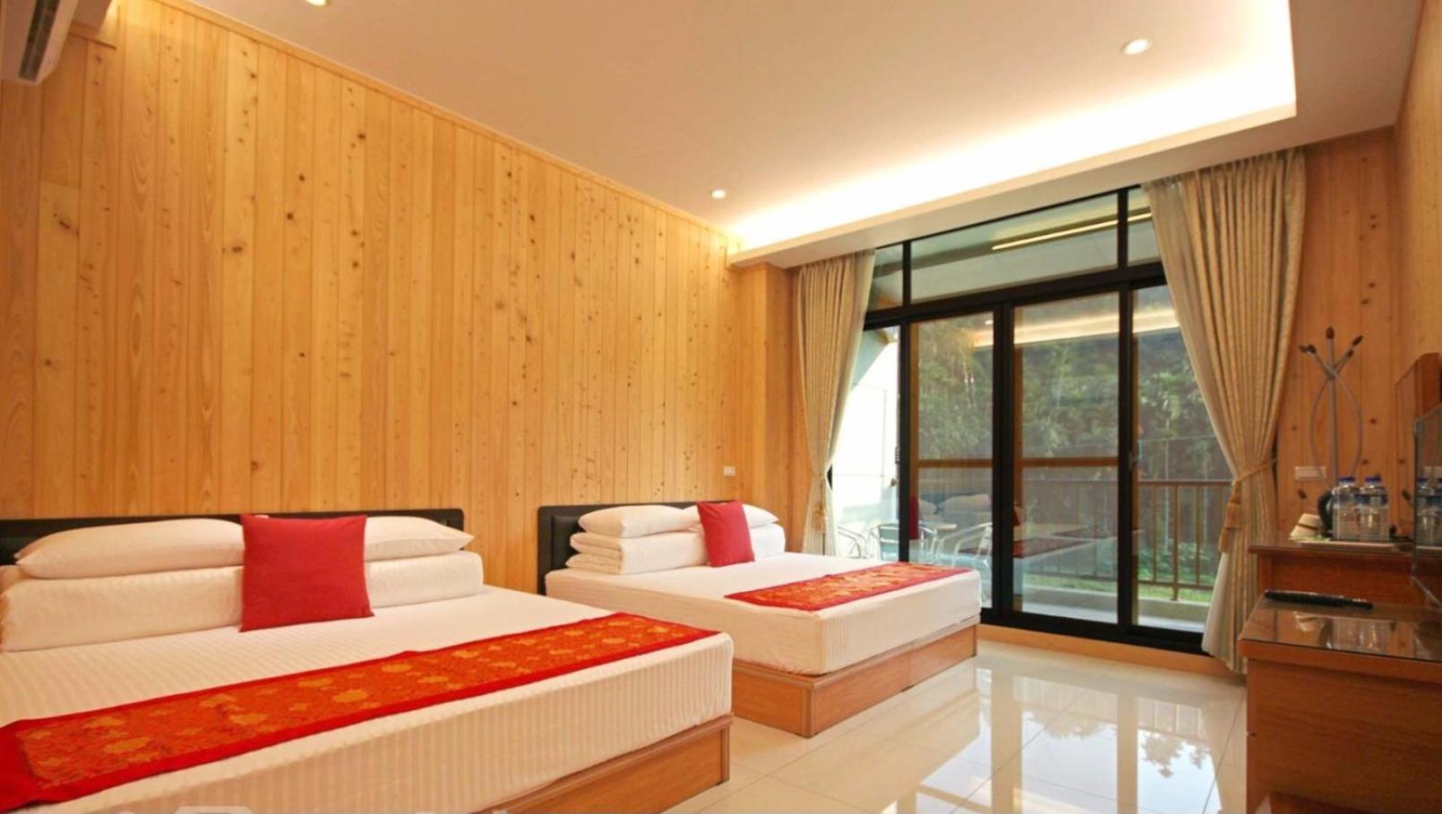 Qian'S Garden Inn Lugu Εξωτερικό φωτογραφία